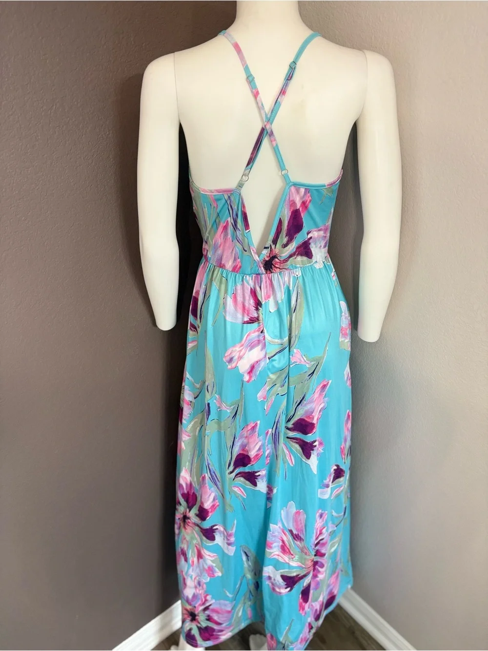 Turquoise Floral Maxi Dress with Pink Accent & Pockets - Picture 5 of 8